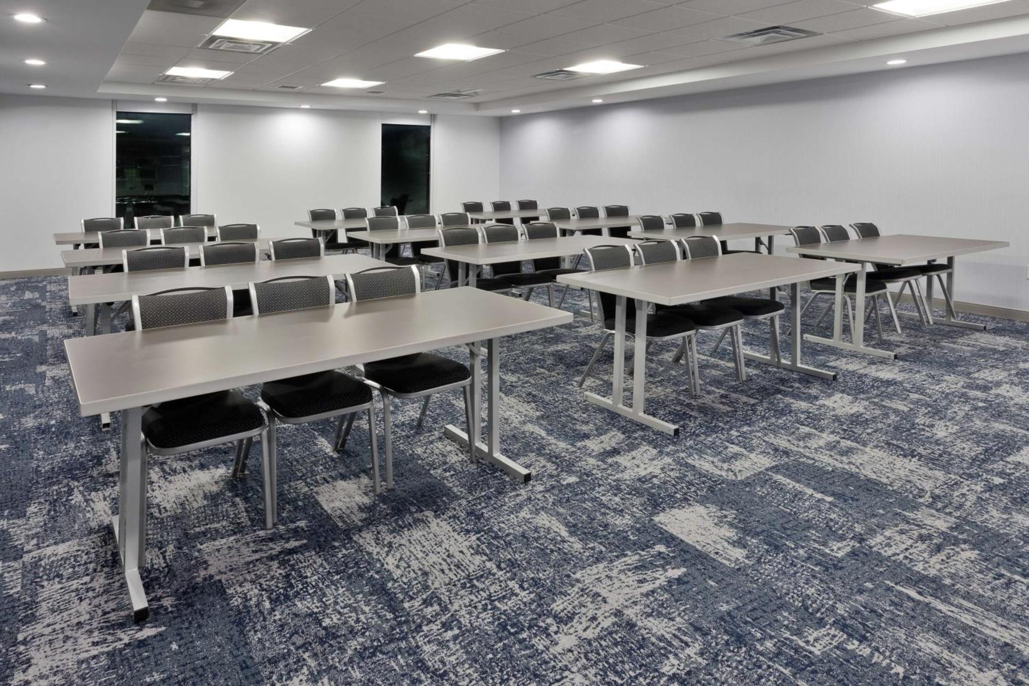 Home2 Suites By Hilton Columbus Bagian luar foto